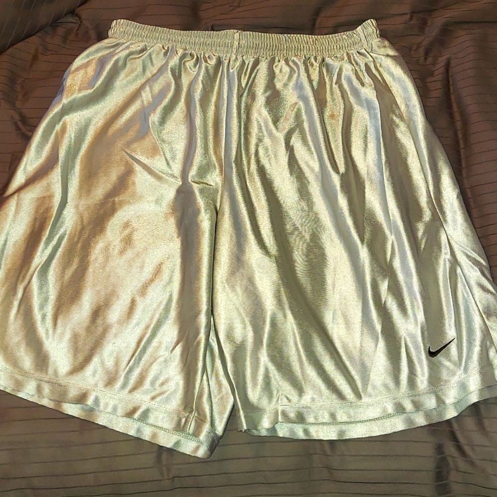 Nike dazzle basketball shorts